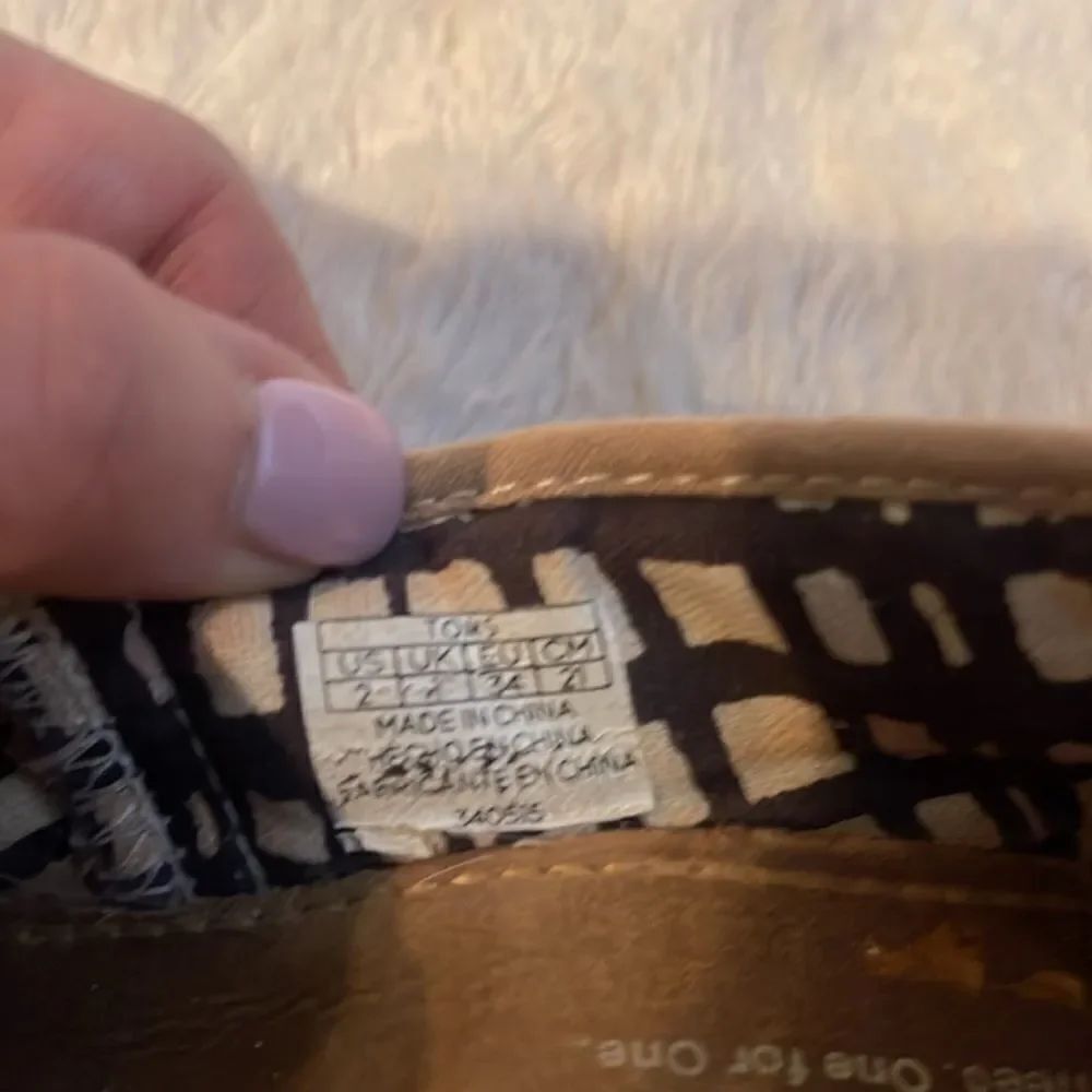 Kids toms size 2 - Picture 6 of 6